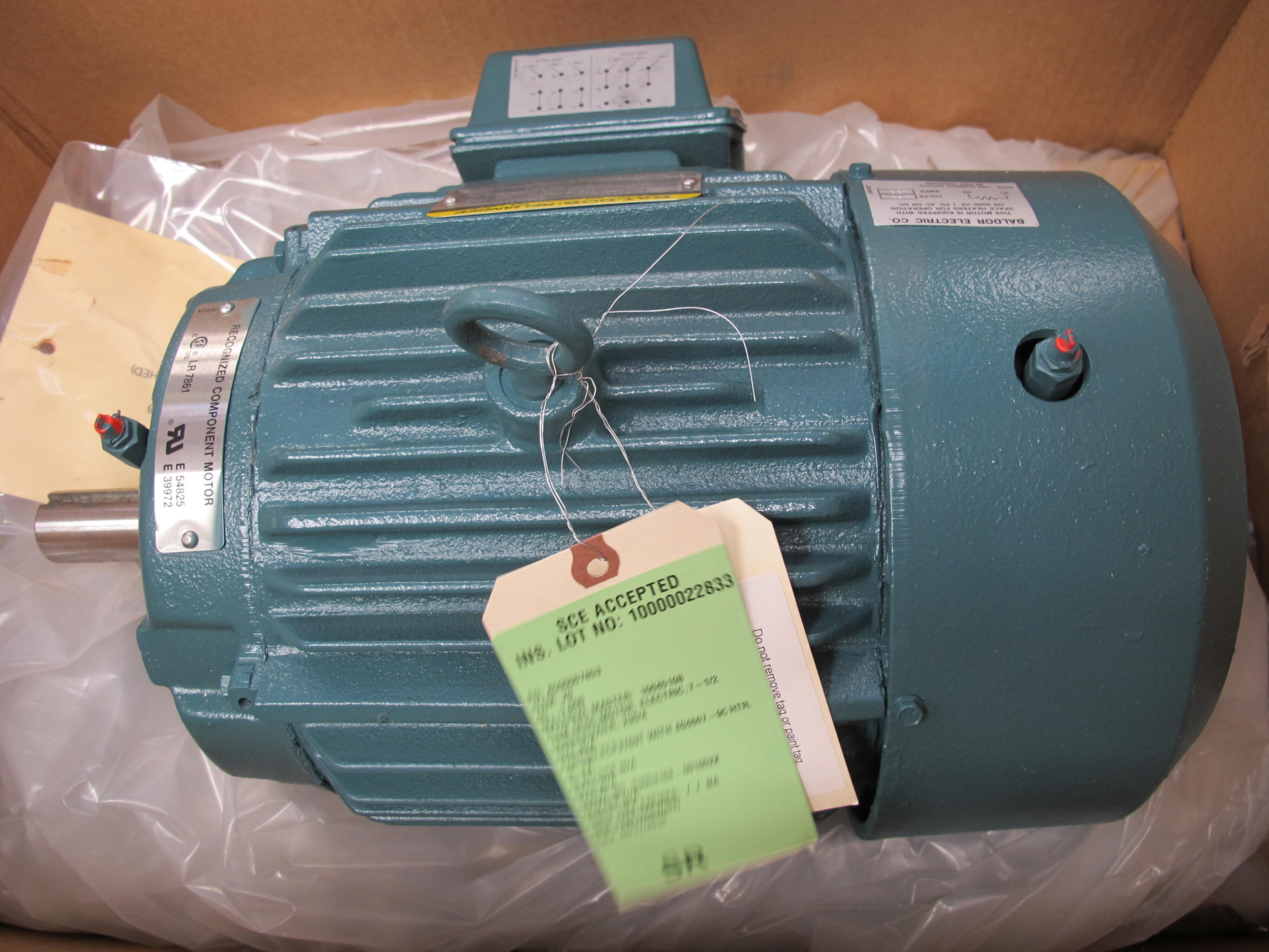 MOTOR, ELECTRIC TYPE, 8.7 HORSEPOWER, 460VAC ELEC RATING, 1725 RPM, INSULATION CLASS F, 215TD FRAME, 12.3 AMPS, TEFC, CAST IRON FRAME ENCLOSURE, CONTINUOUS DUTY, 1.15 SERVICE FACTOR, 1-3/8" SHAFT. DYNAMIC SOLUTIONS DRAWING SON43300540 REV H. SEE ATTACHMENT IN SERVICE FOR OBJECTS FOR: 1/8" THICK NEOPRENE GASKETS - JUNCTION BOX TO FRAME, JUNCTION BOX CENTER. ADD A NEOPRENE SLINGER A, PART # SON43300540 (MOD 1) (W-44) LOADING & HANDLING FEE $15-